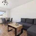 Appartamento Zrodlana Two-bedroom With Balcony By Renters