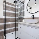 Zrodlana Two-bedroom With Balcony By Renters *