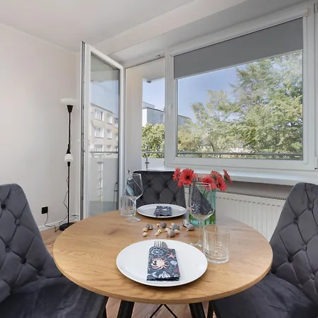 Appartement Zrodlana Two-bedroom With Balcony By Renters Kołobrzeg