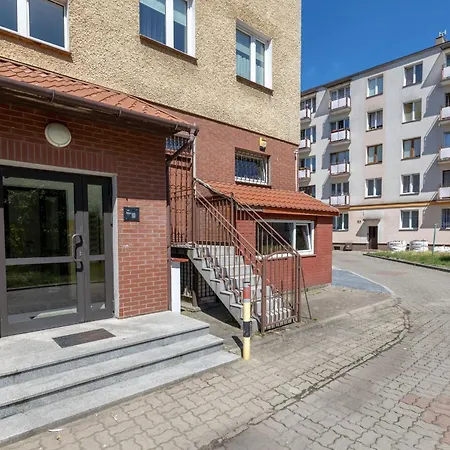 Zrodlana Two-bedroom With Balcony By Renters Kołobrzeg