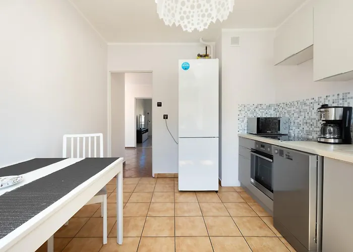 źródlana Two-bedroom With Balcony By Renters Apartament