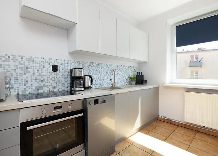 Apartament źródlana Two-bedroom With Balcony By Renters